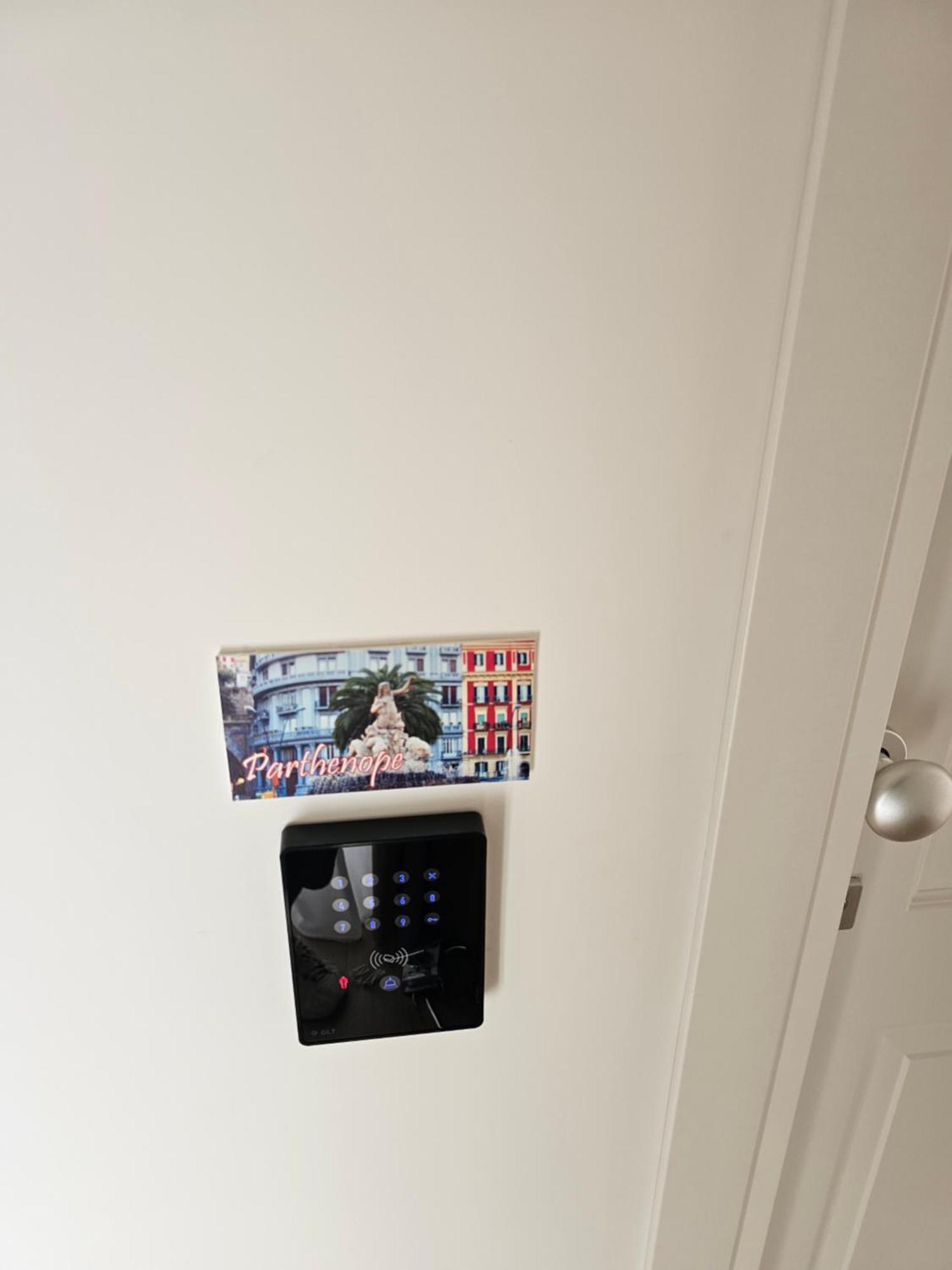 Toto E Peppino Luxury Rooms Napels Buitenkant foto